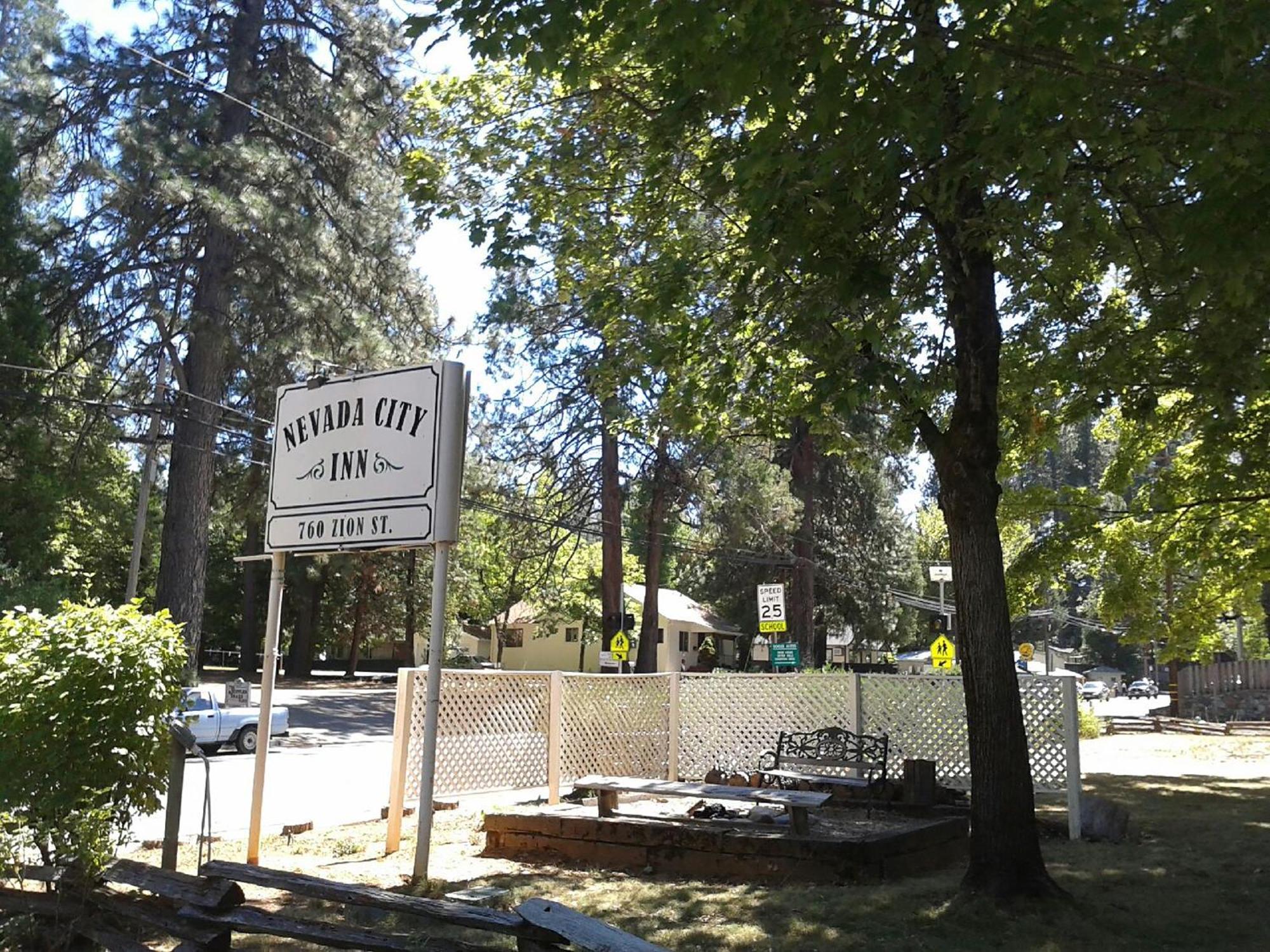 Nevada City Inn Bagian luar foto